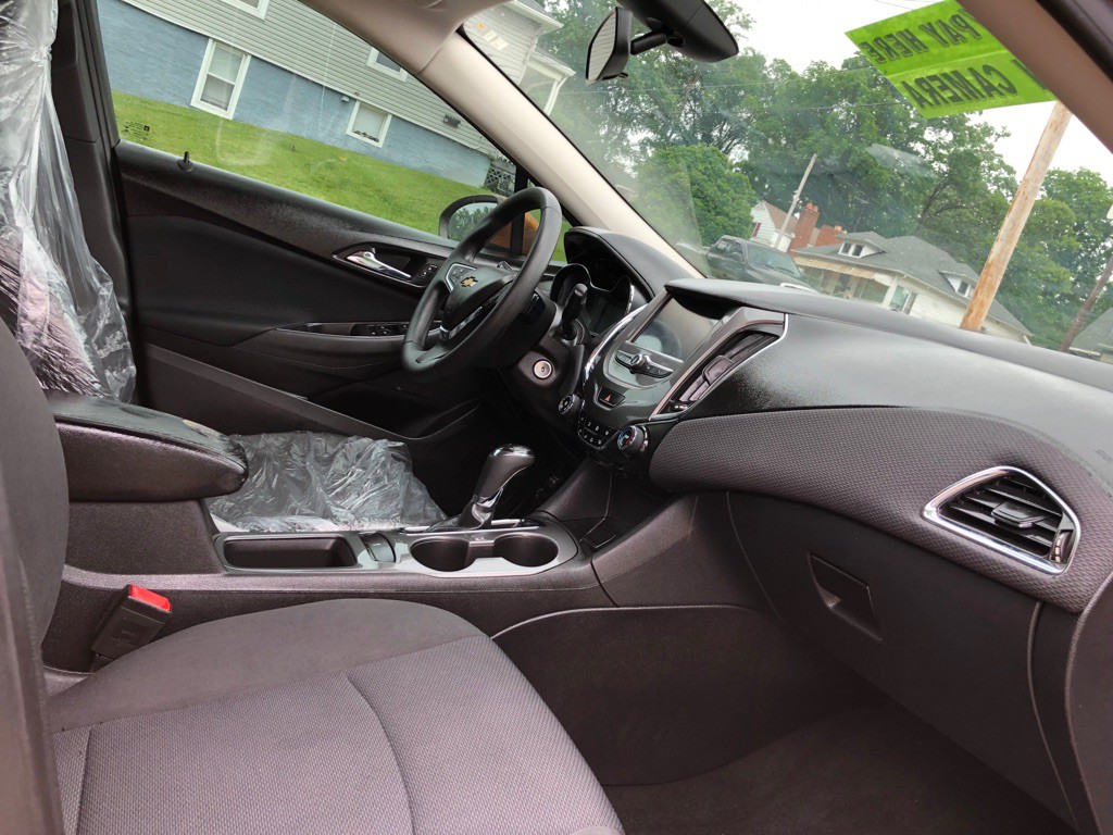 2017 Chevrolet Cruze Image 37