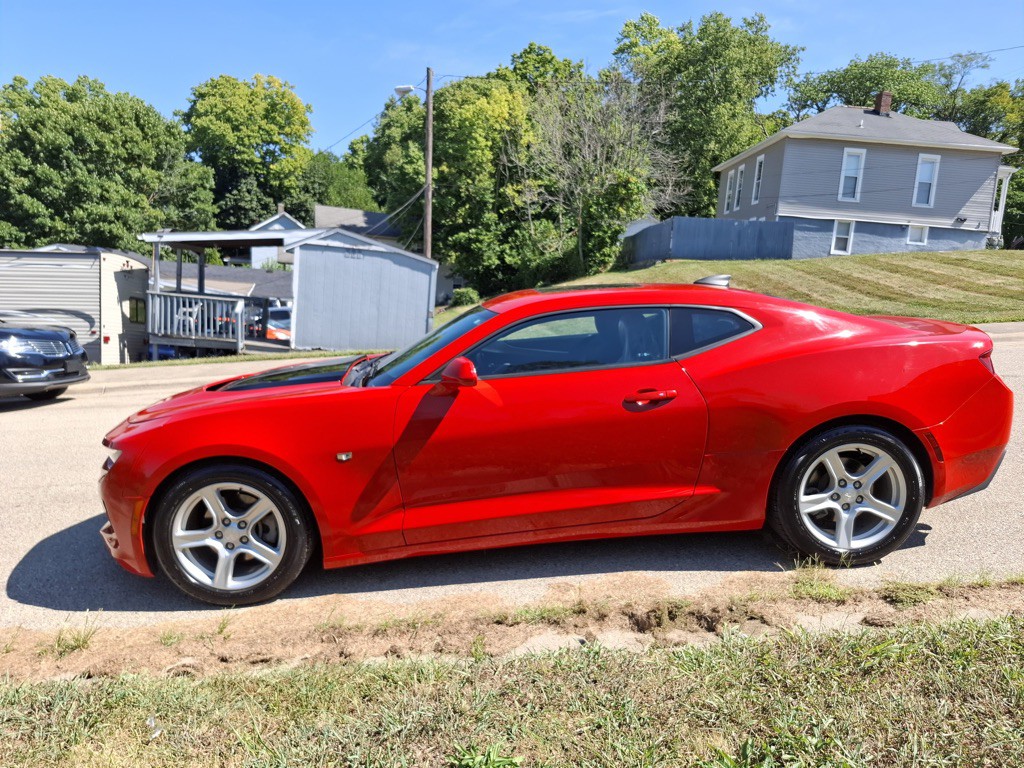 2017 Chevrolet Camaro Image 6
