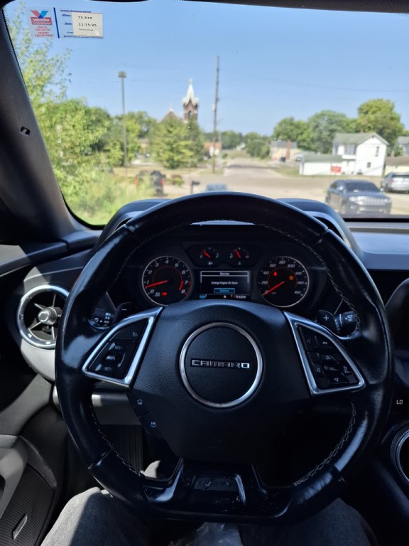 2017 Chevrolet Camaro Image 9