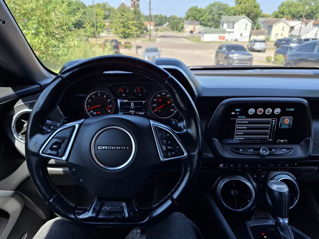2017 Chevrolet Camaro Image 11