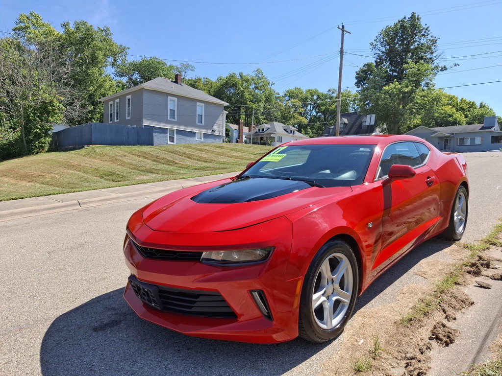 2017 Chevrolet Camaro Image 2