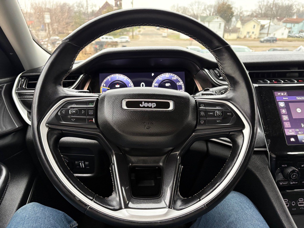 2022 Jeep Grand Cherokee Image 9