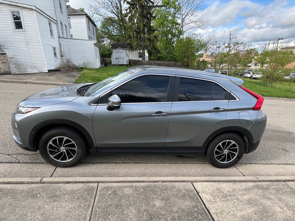 2020 Mitsubishi Eclipse Image 4