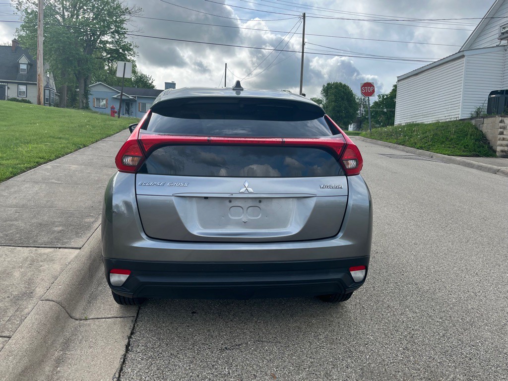 2020 Mitsubishi Eclipse Image 7