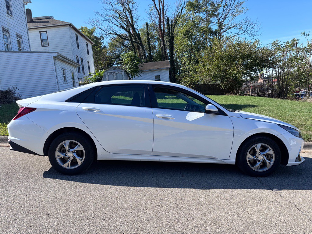 2021 Hyundai Elantra Image 7