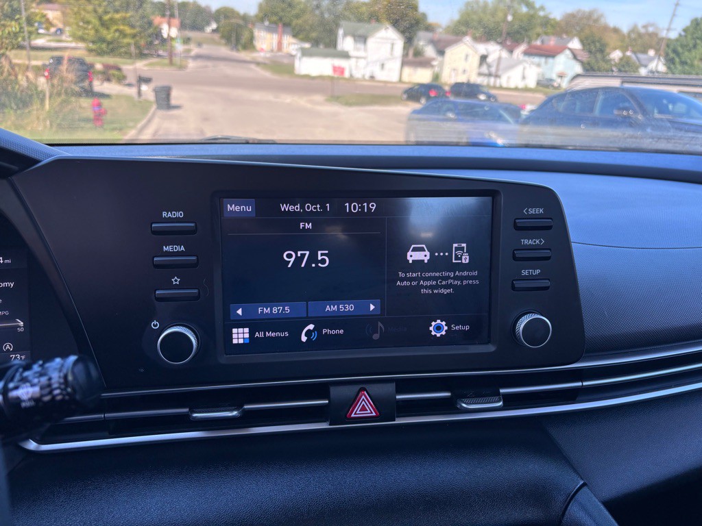 2021 Hyundai Elantra Image 12