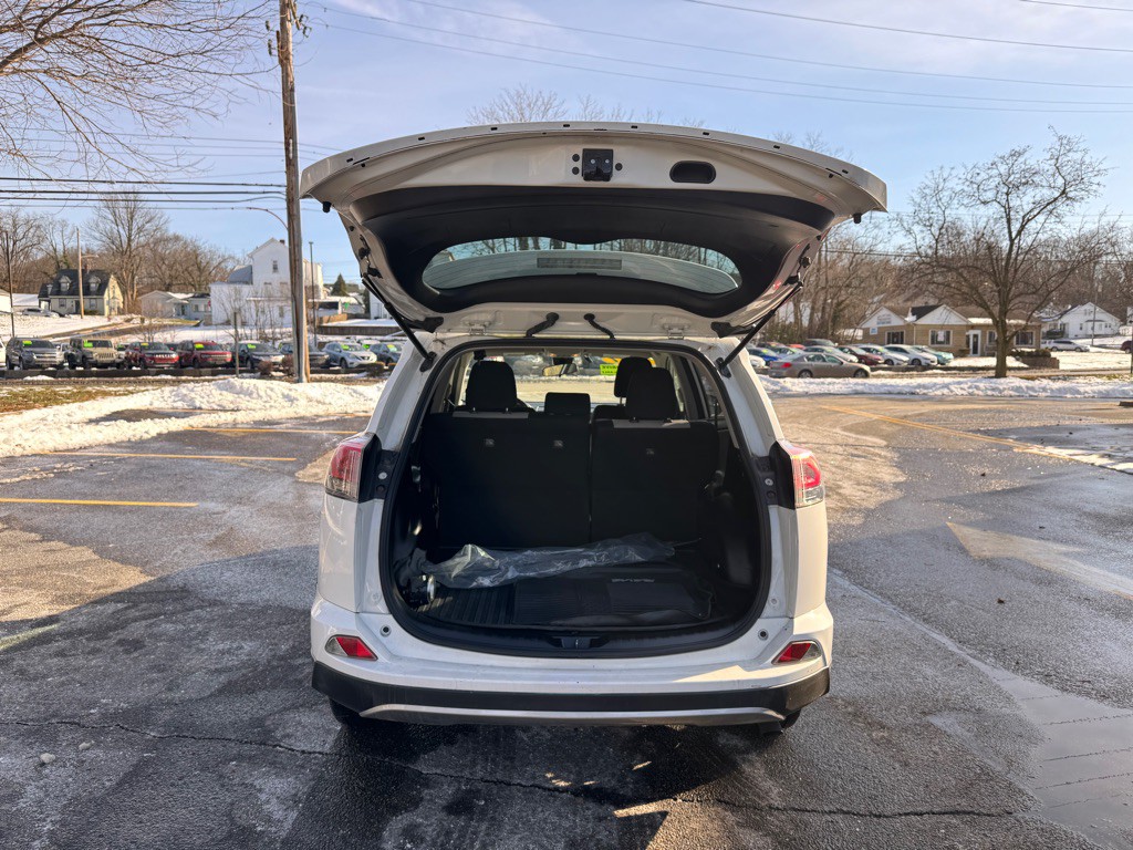 2017 Toyota Rav4 Image 15