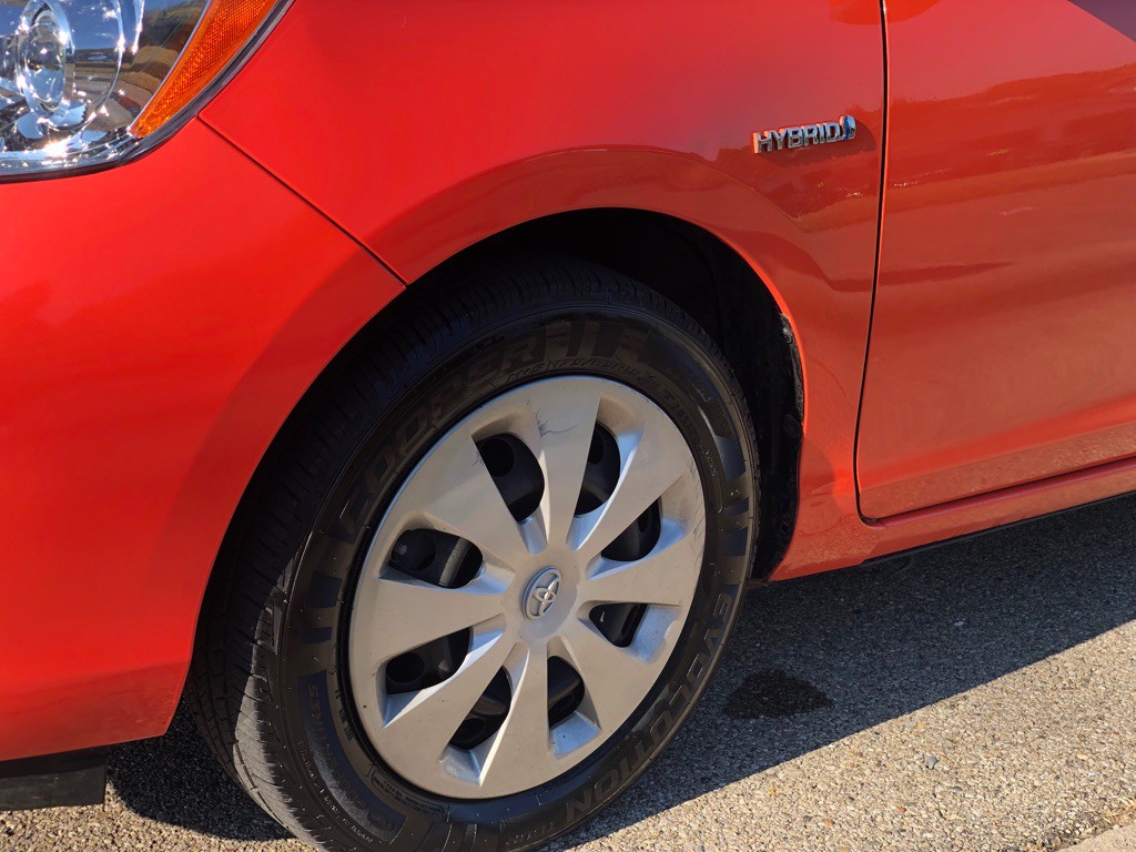 2014 Toyota Prius Image 16