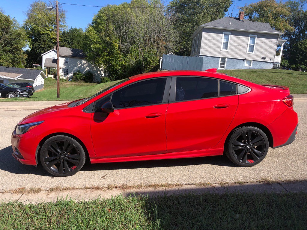 2018 Chevrolet Cruze Image 3