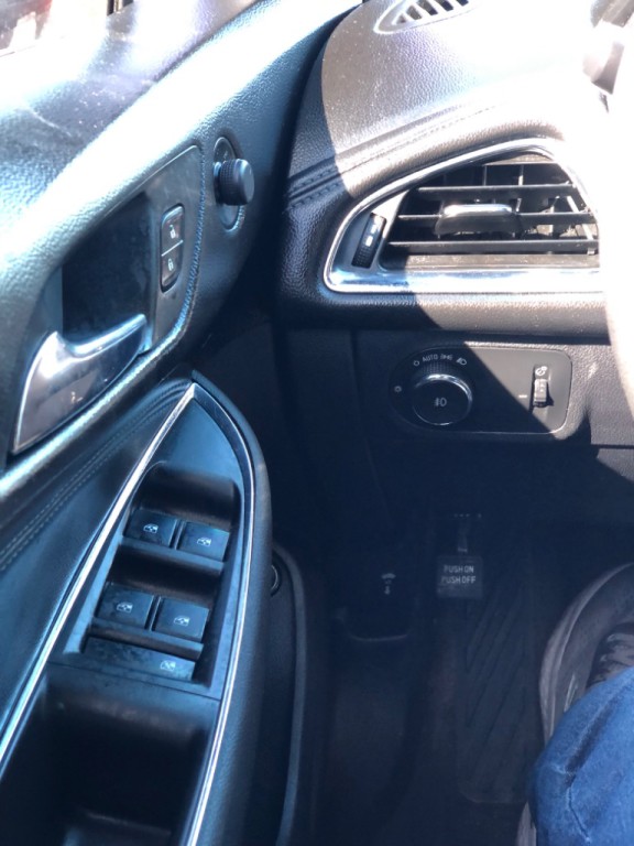 2018 Chevrolet Cruze Image 12