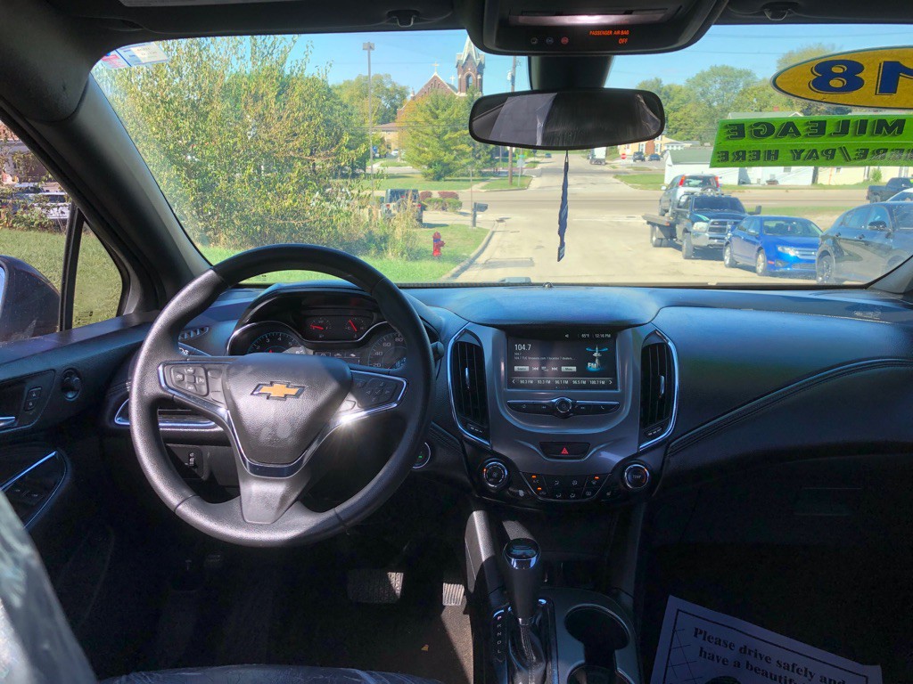 2018 Chevrolet Cruze Image 19