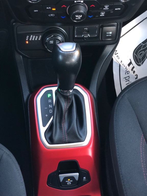 2018 Jeep Renegade Image 12