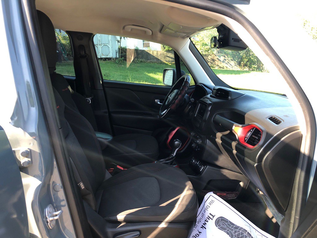 2018 Jeep Renegade Image 19