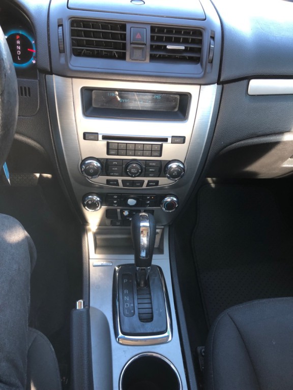 2012 Ford Fusion Image 12