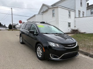 Image for 2021 Chrysler Voyager LXI ID: 6759625