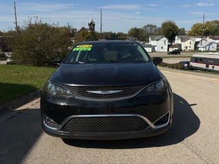 Image for 2021 Chrysler Voyager LXI ID: 6759625