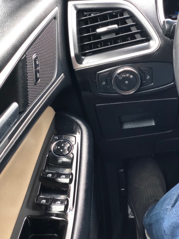 2017 Ford Edge Image 14