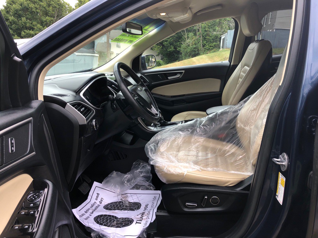 2017 Ford Edge Image 15