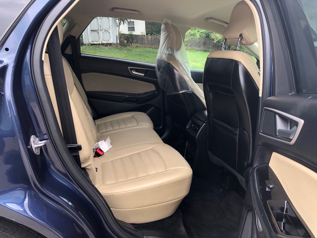 2017 Ford Edge Image 19