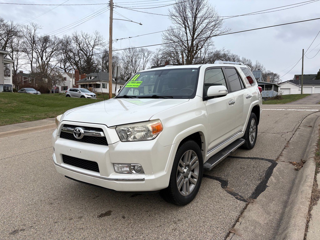 2011 Toyota 4Runner Image 2