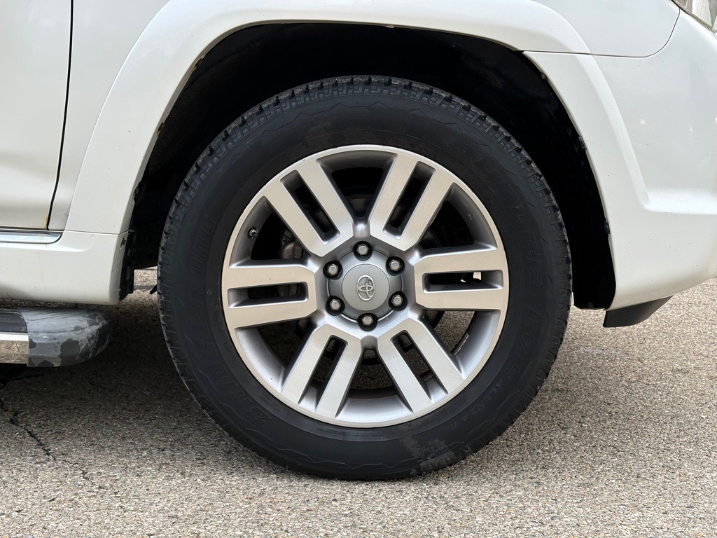 2011 Toyota 4Runner Image 23