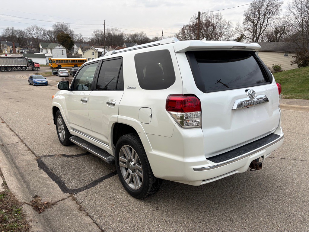 2011 Toyota 4Runner Image 5