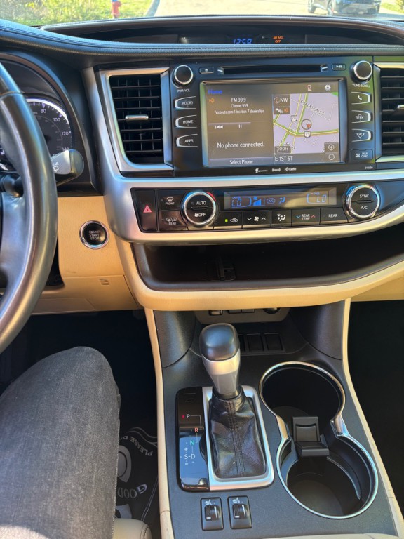 2019 Toyota Highlander Image 11