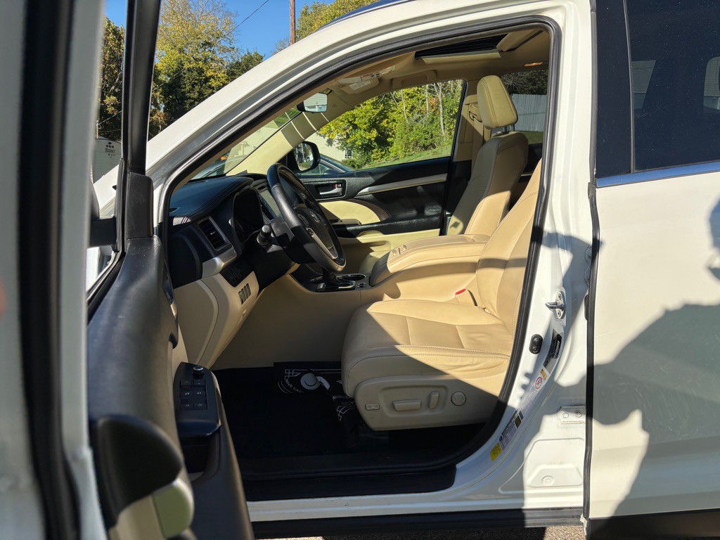 2019 Toyota Highlander Image 18