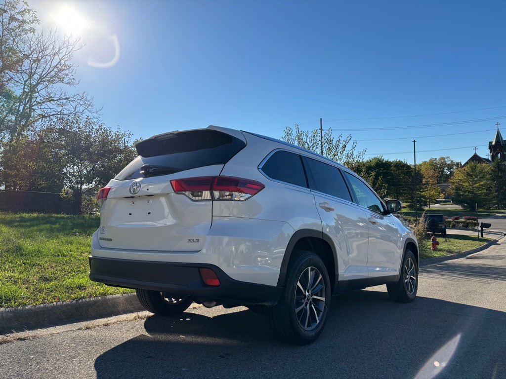 2019 Toyota Highlander Image 7