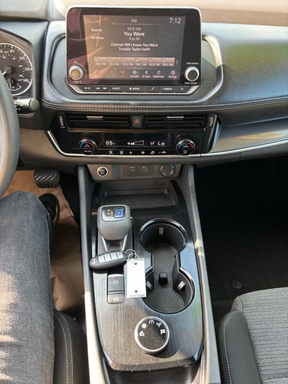 2021 Nissan Rogue Image 12