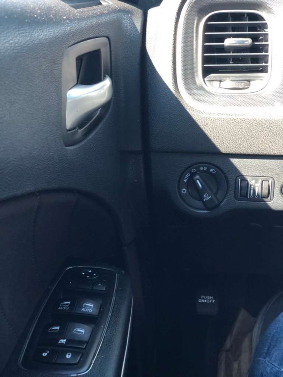 2018 Dodge Charger Image 13
