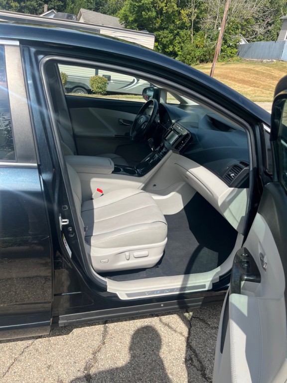 2014 Toyota Venza Image 14