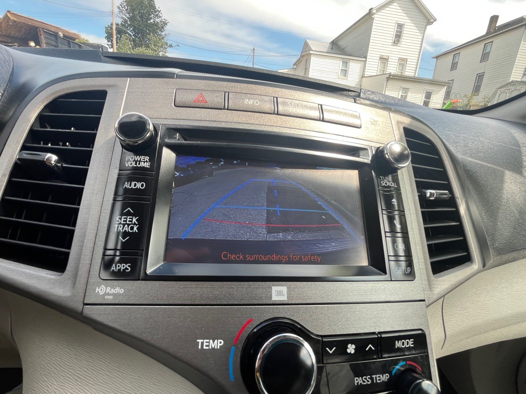 2014 Toyota Venza Image 24