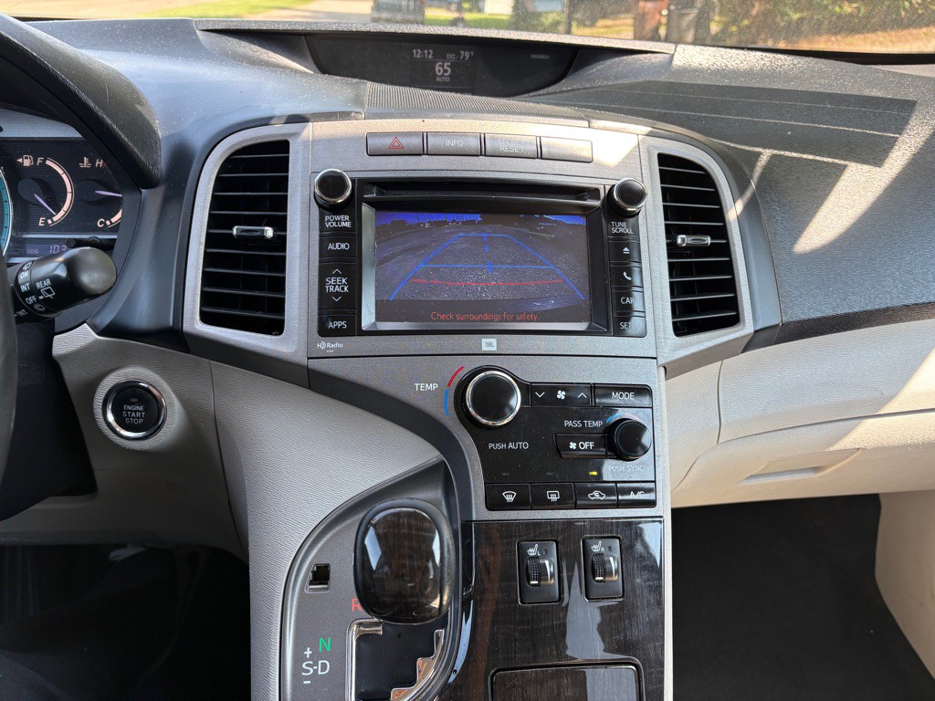 2014 Toyota Venza Image 13