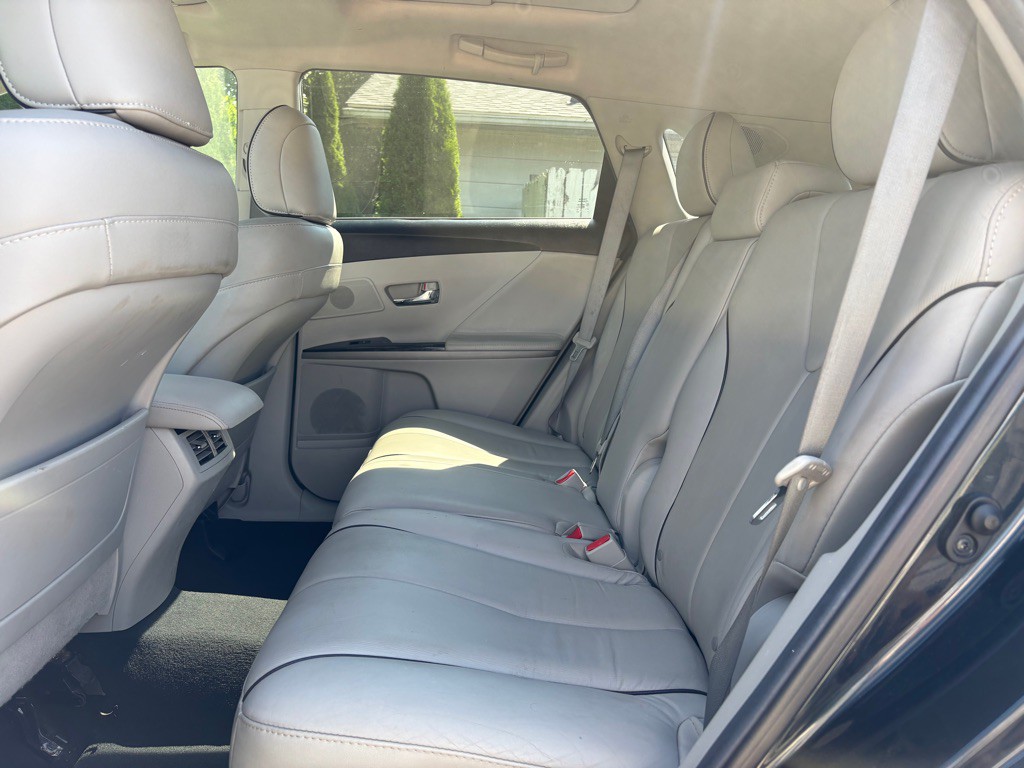 2014 Toyota Venza Image 15