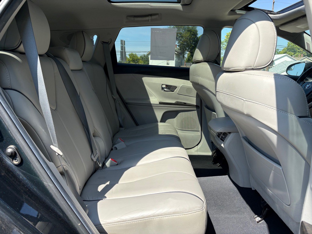 2014 Toyota Venza Image 19