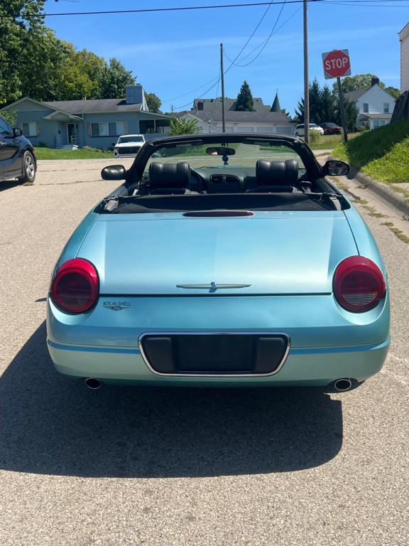 2002 Ford Thunderbird Image 6