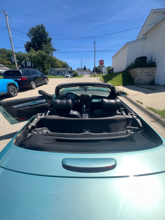 2002 Ford Thunderbird Image 13