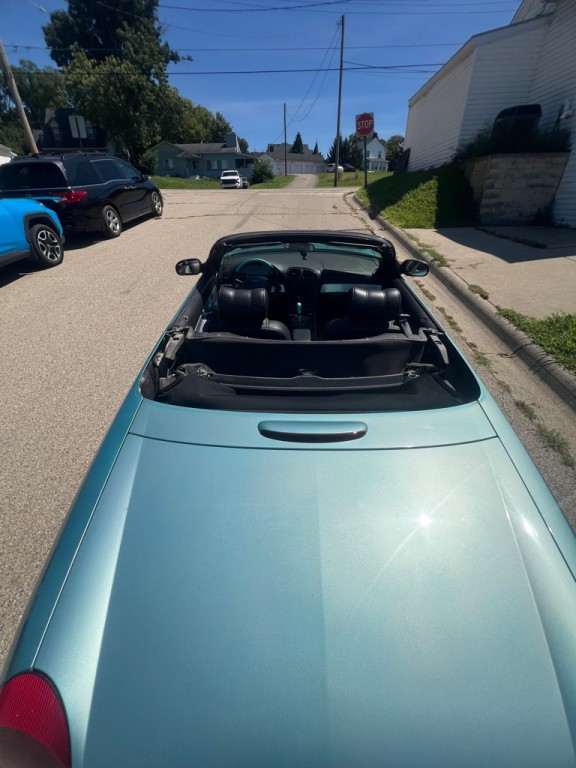 2002 Ford Thunderbird Image 17