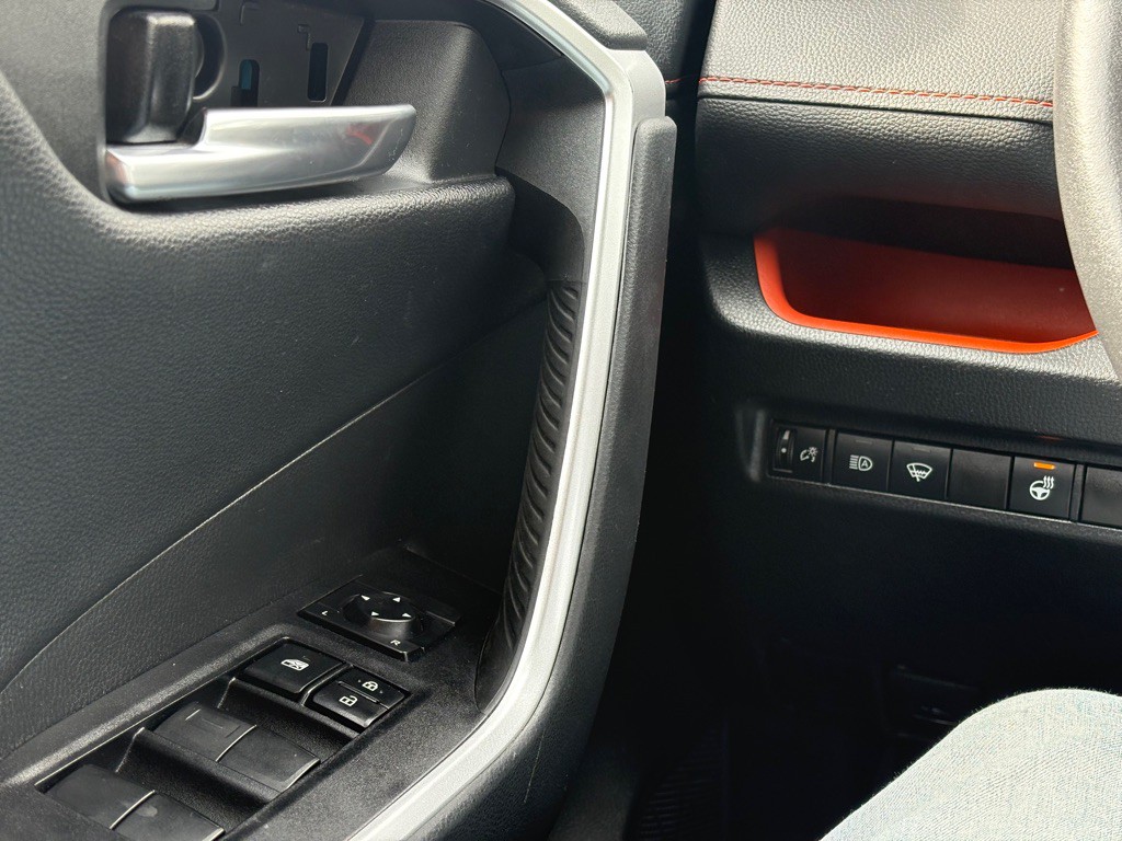 2021 Toyota Rav4 Image 11