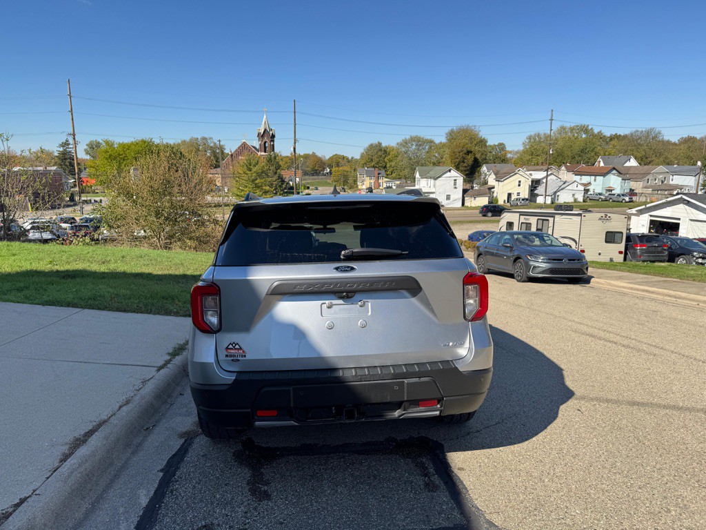 2022 Ford Explorer Image 5