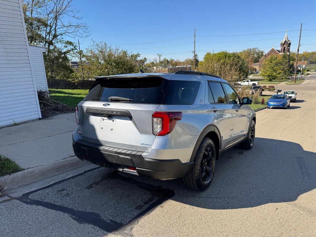 2022 Ford Explorer Image 6