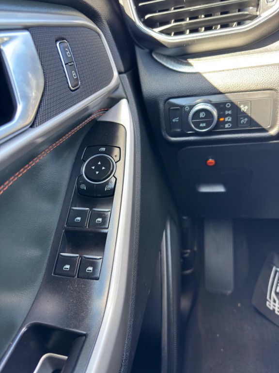 2022 Ford Explorer Image 11