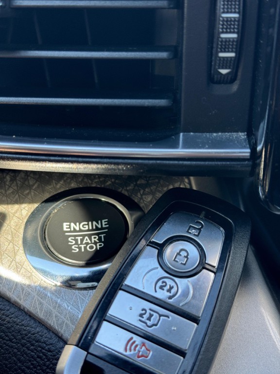 2022 Ford Explorer Image 12