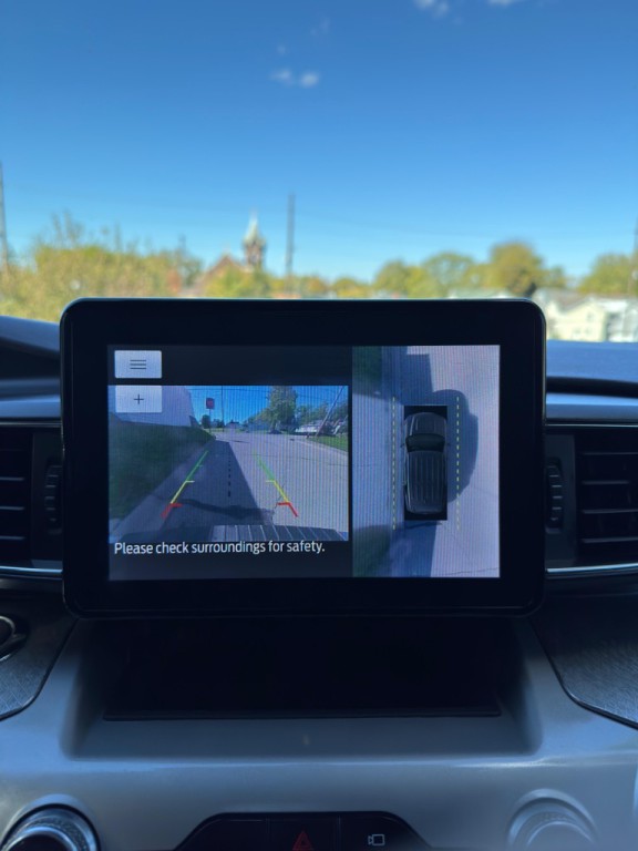 2022 Ford Explorer Image 13