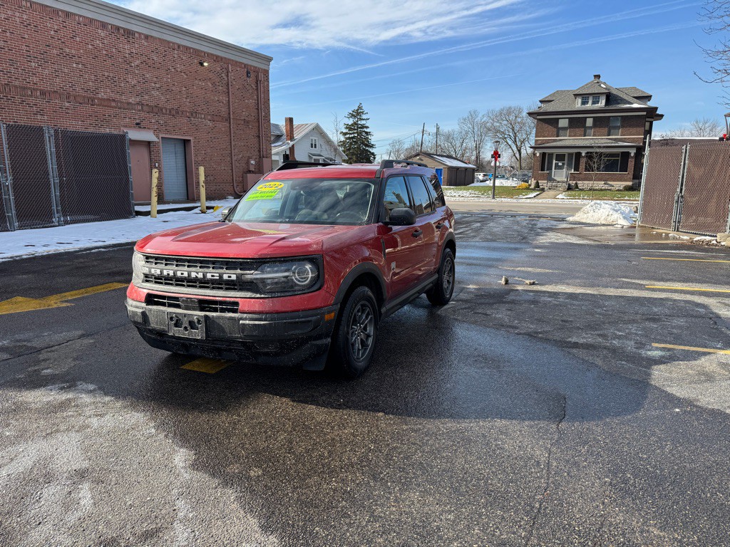 2022 Ford Bronco Image 2