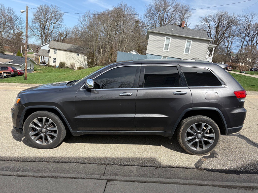2018 Jeep Grand Cherokee Image 3