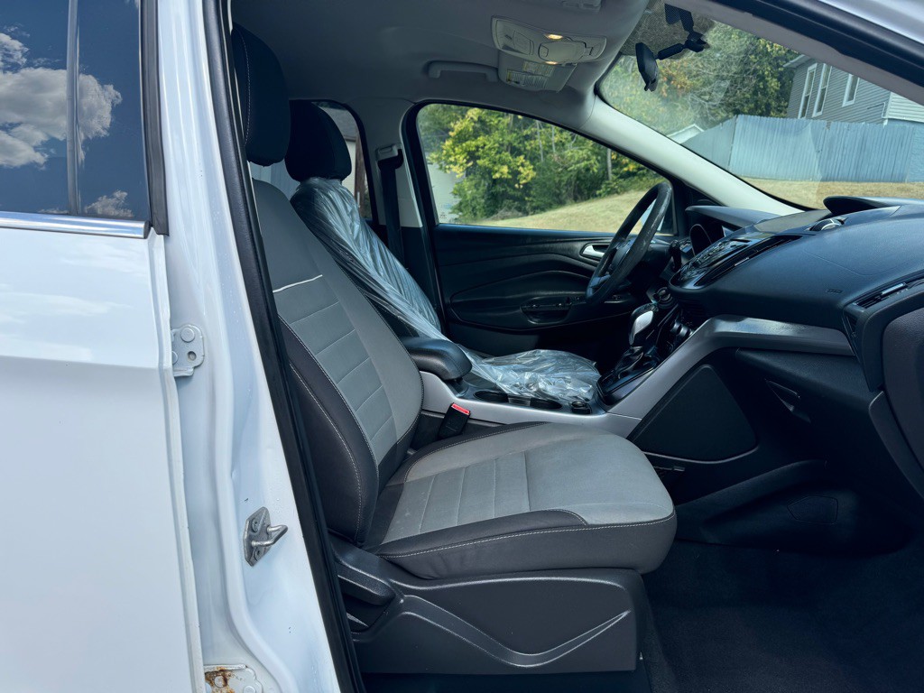 2015 Ford Escape Image 10