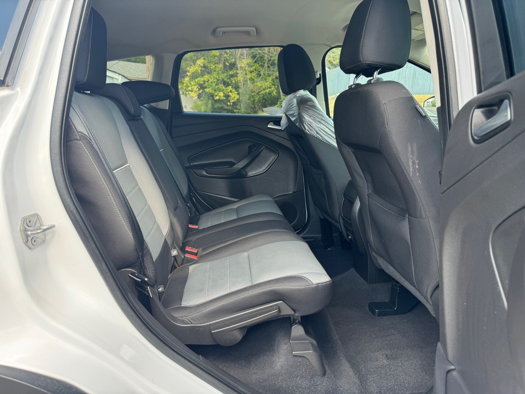 2015 Ford Escape Image 11