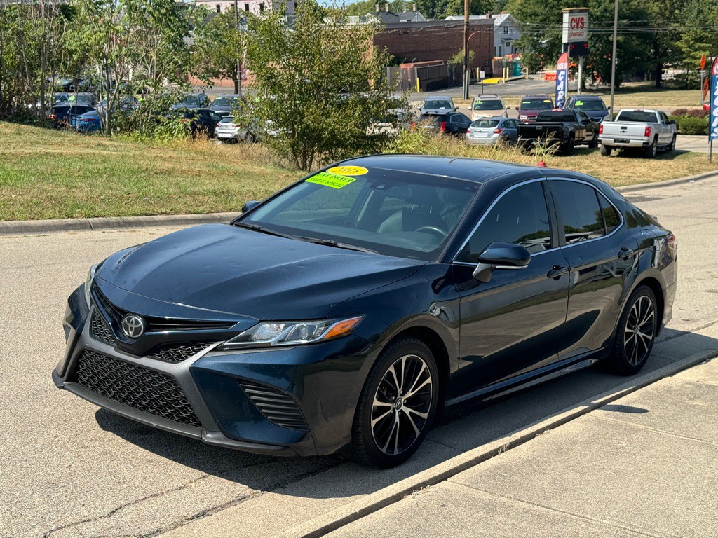 2018 Toyota Camry Image 1